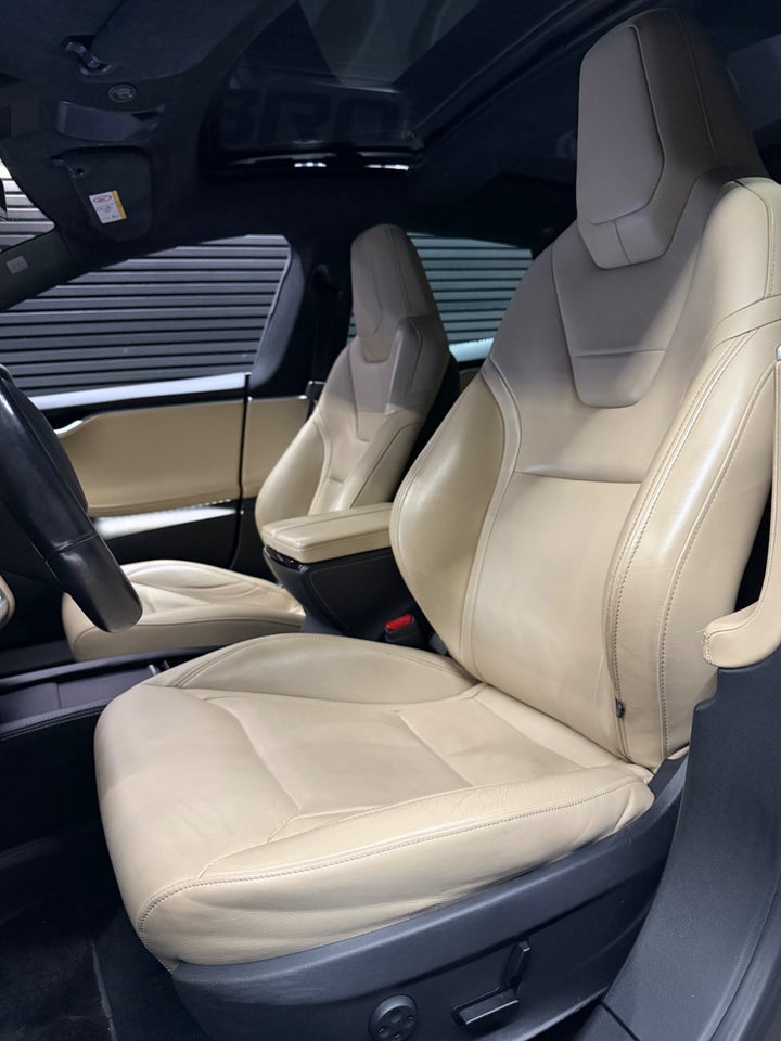 Tesla Model S 70D 5d