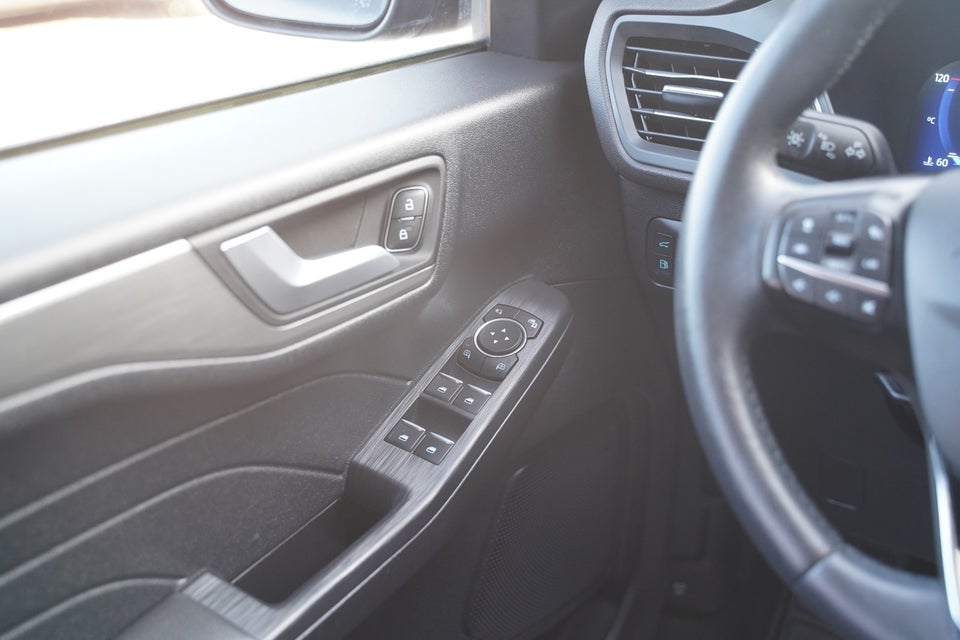 Ford Kuga 2,5 PHEV Titanium X CVT 5d