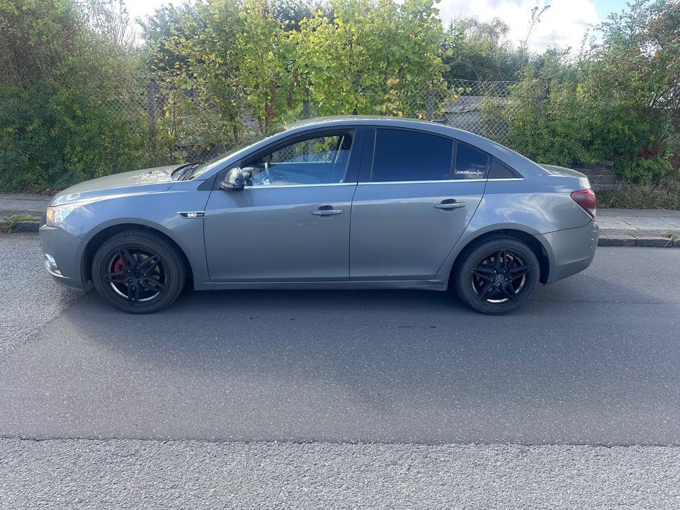 Chevrolet Cruze 2,0 VCDi 150 LT 4d