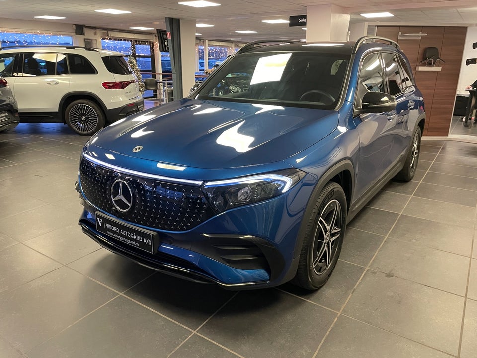 Mercedes EQB300 AMG Line 4Matic 5d