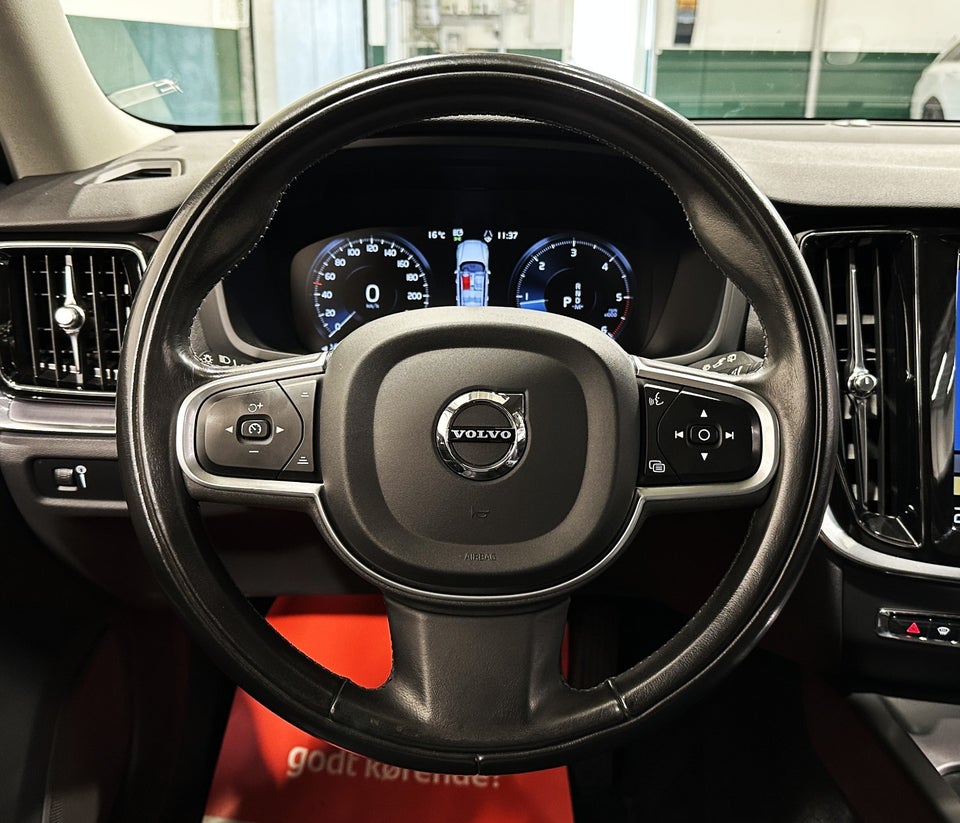 Volvo V60 2,0 B4 197 Momentum aut. 5d