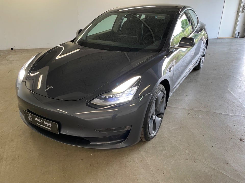 Tesla Model 3 Long Range AWD 4d