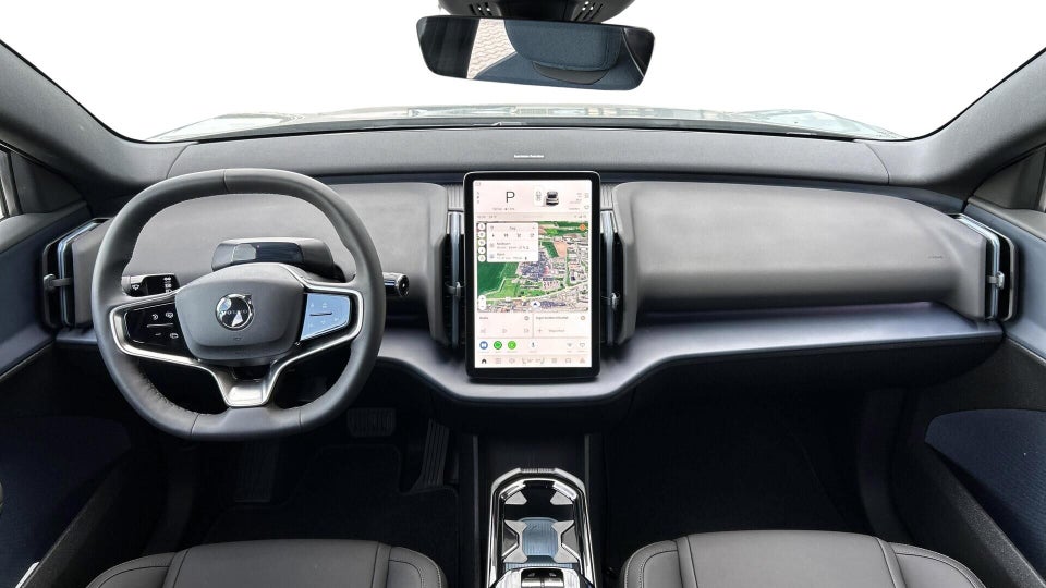 Volvo EX30 Standard Range Plus 5d