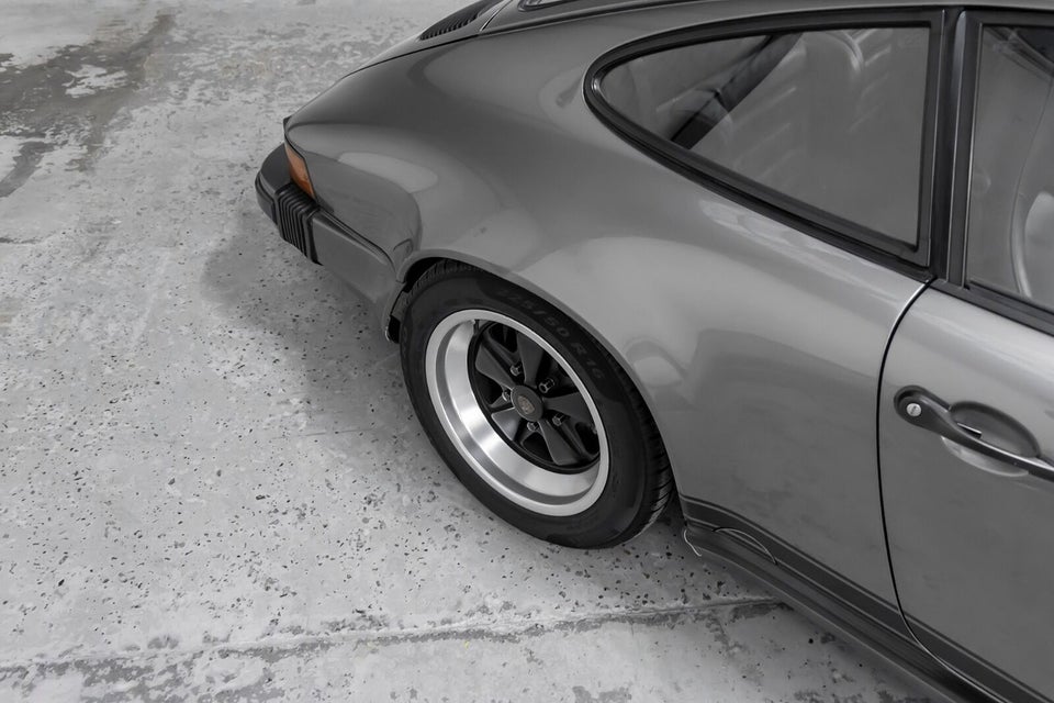 Porsche 911 3,2 Carrera Coupé 2d