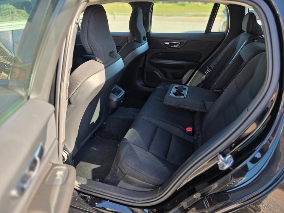 Volvo V60 2,0 D4 190 Momentum aut. 5d