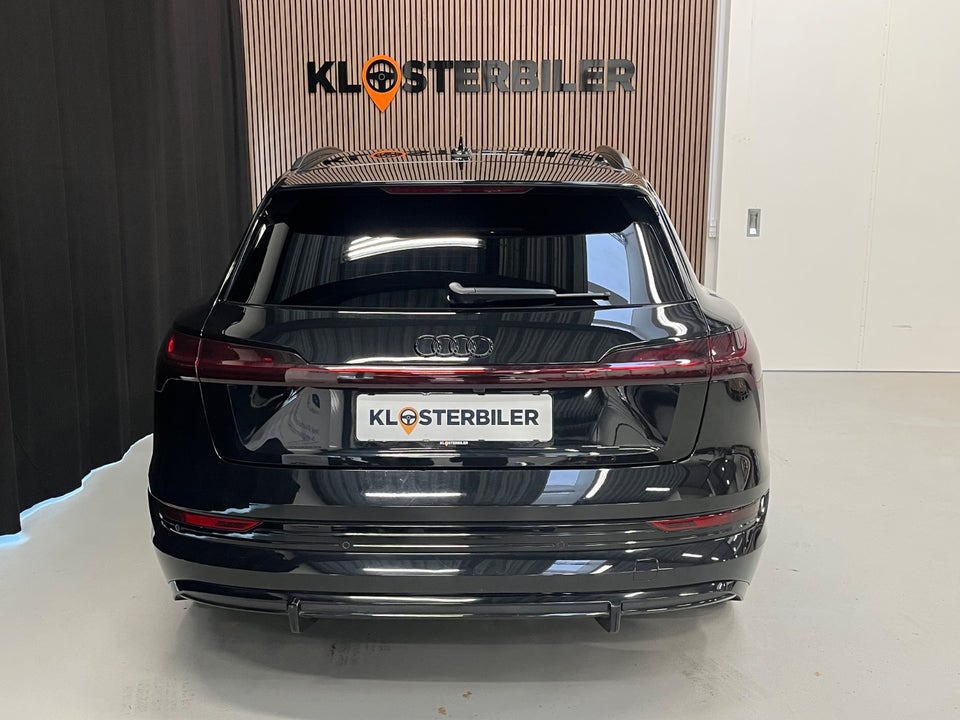 Audi e-tron 55 S-line quattro 5d