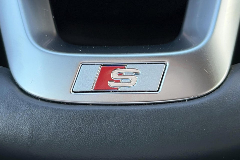 Audi Q5 50 TFSi e S-line quattro S-tr. 5d