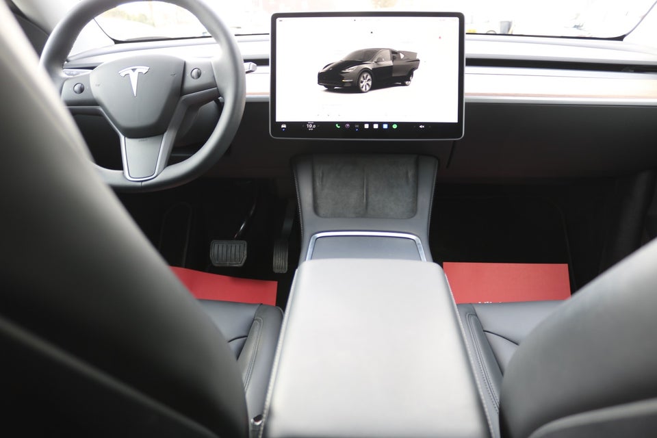 Tesla Model Y Long Range AWD 5d