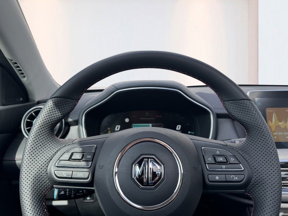 MG EHS 1,5 PHEV Luxury 5d