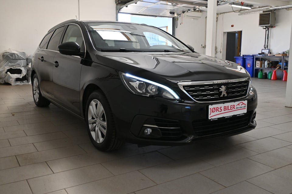 Peugeot 308 1,6 BlueHDi 120 Allure Sky SW 5d