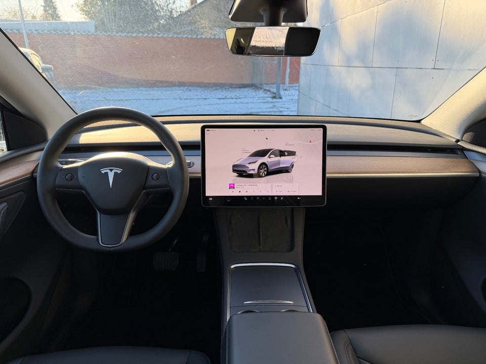 Tesla Model Y Long Range AWD 5d