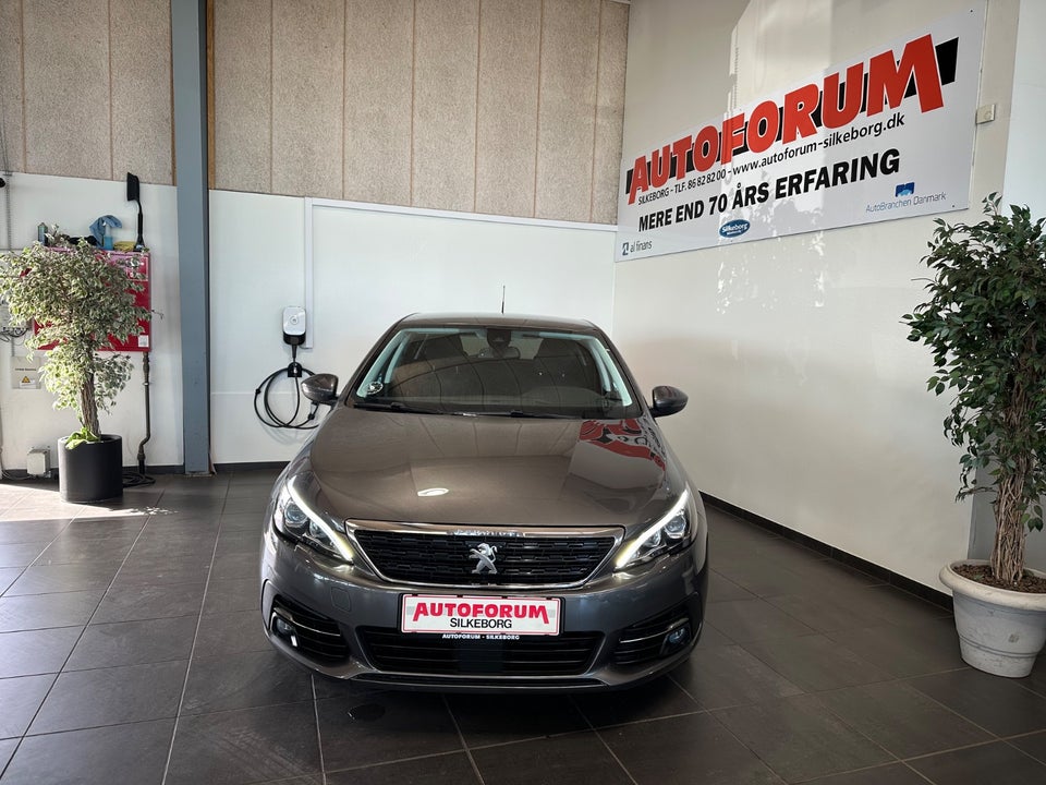 Peugeot 308 1,5 BlueHDi 130 Style 5d