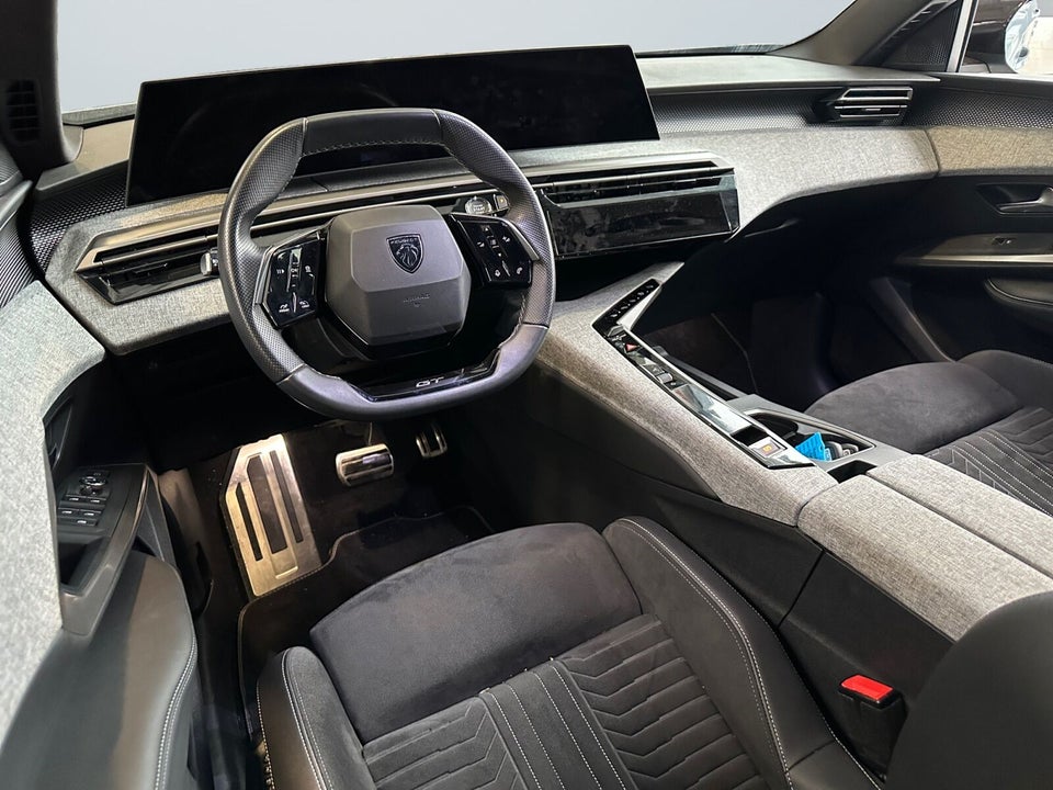 Peugeot e-5008 101 GT 7prs 5d