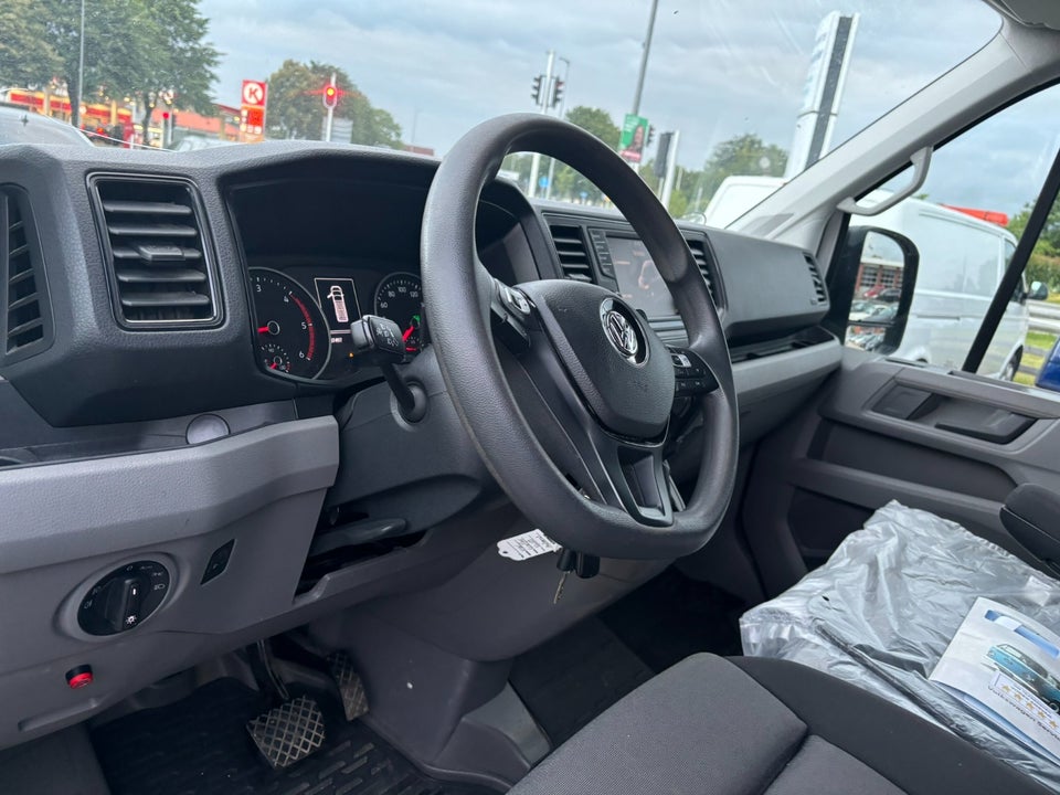 VW Crafter 35 2,0 TDi 177 Kassevogn L3H3 aut.