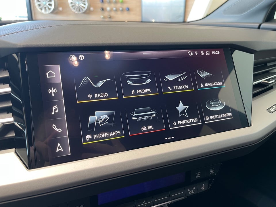 Audi Q4 e-tron 40  5d