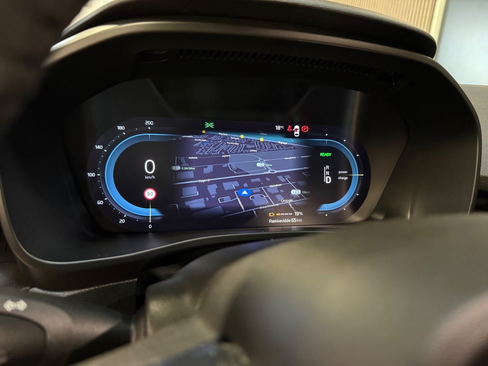 Volvo XC40 P6 ReCharge Plus 5d