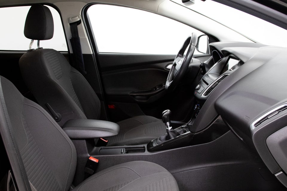 Ford Focus 1,5 TDCi 120 Titanium stc. 5d