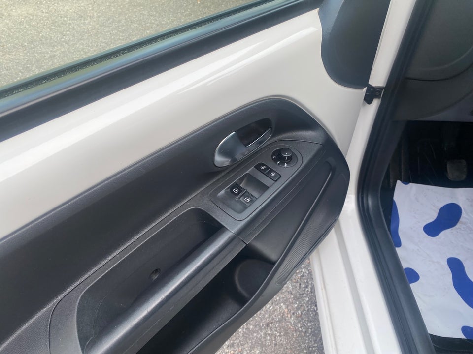 VW Up! 1,0 60 Move Up! BMT 5d