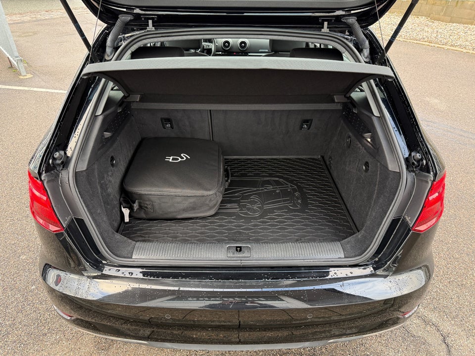 Audi A3 1,4 e-tron Sportback S-tr. 5d