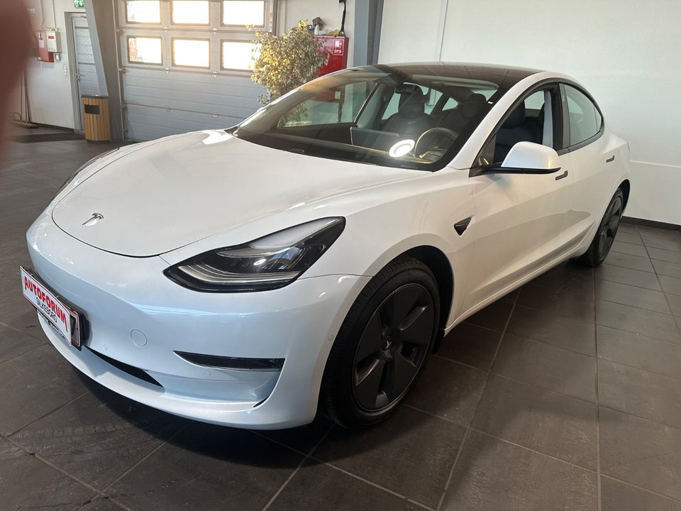 Tesla Model 3 Long Range AWD 4d