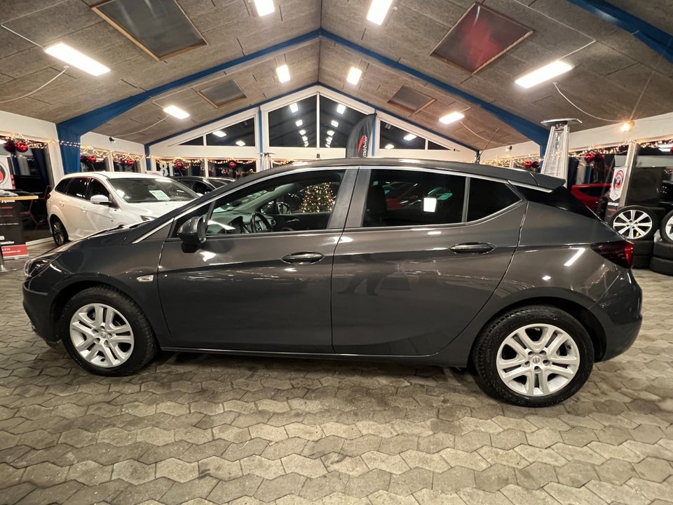 Opel Astra 1,6 CDTi 110 Enjoy 5d