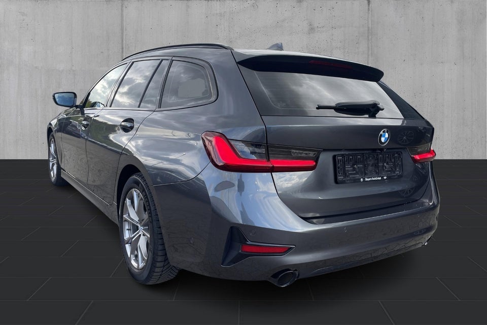 BMW 330i 2,0 Touring Sport Line aut. 5d