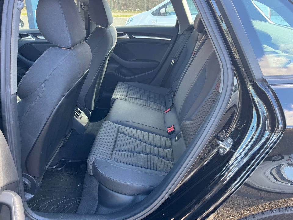 Audi A3 1,4 e-tron Sport Sportback S-tr. 5d