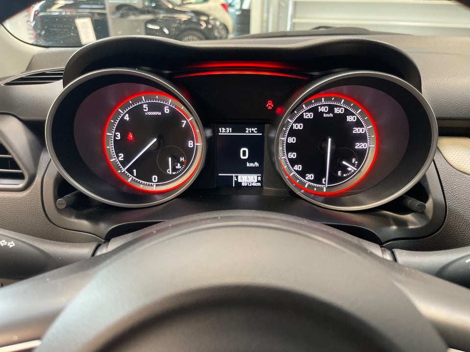 Suzuki Swift 1,2 mHybrid Club Touch 5d