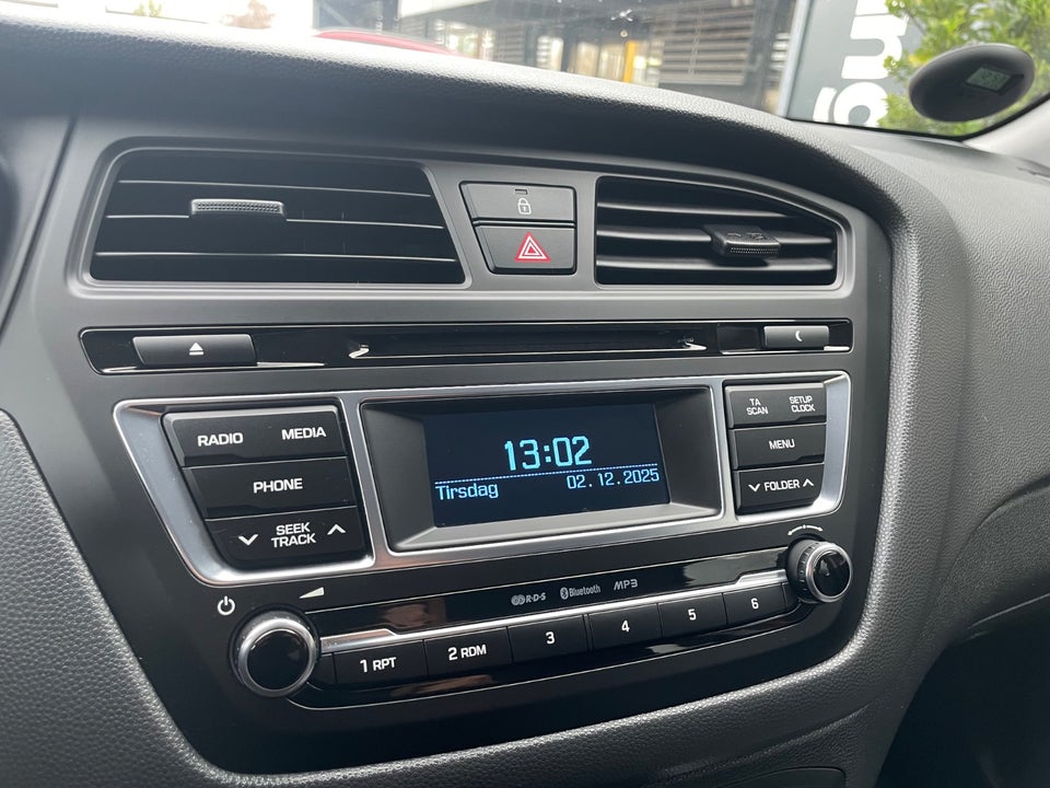 Hyundai i20 1,25 Passion 5d