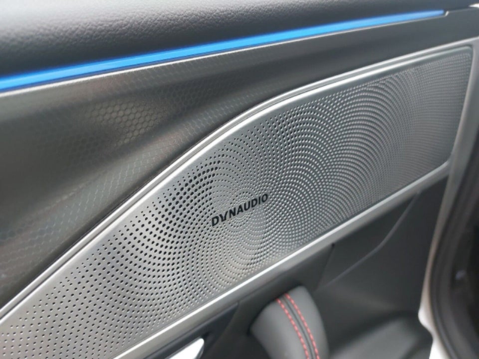 Xpeng P7 Long Range 4d