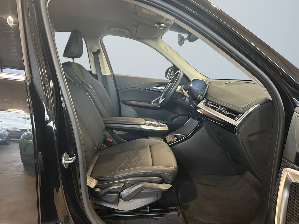 BMW iX1 eDrive20 X-Line 5d