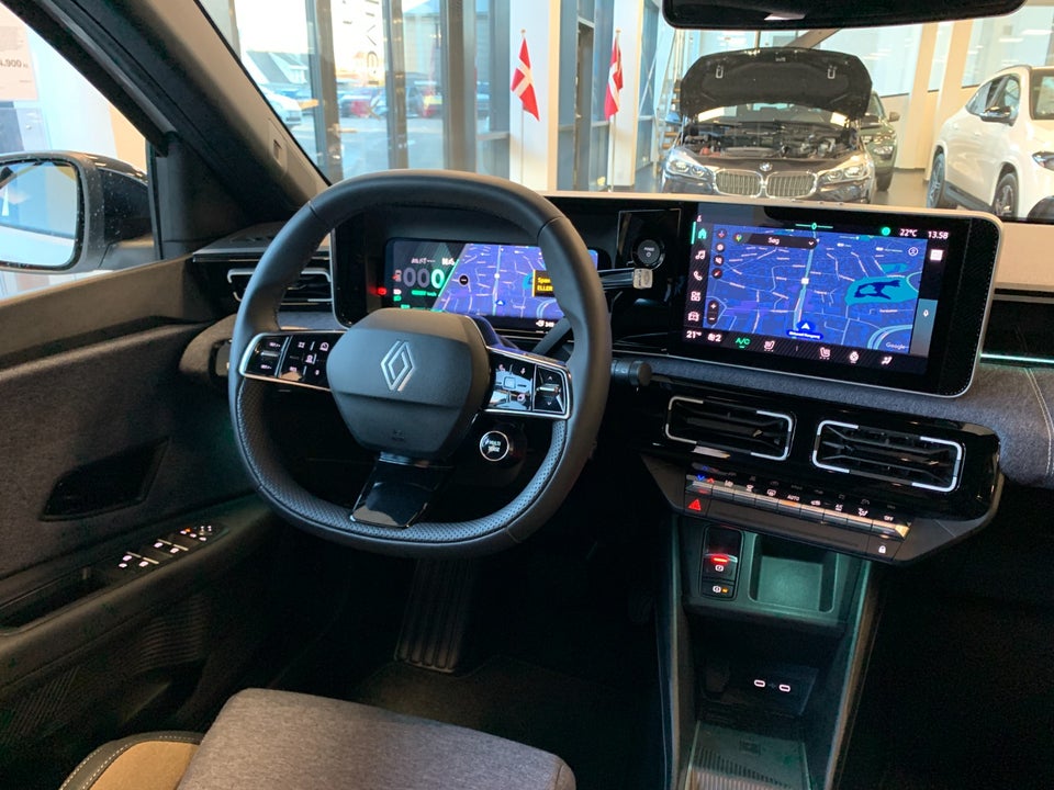 Renault 5 E-Tech 52 Techno 5d