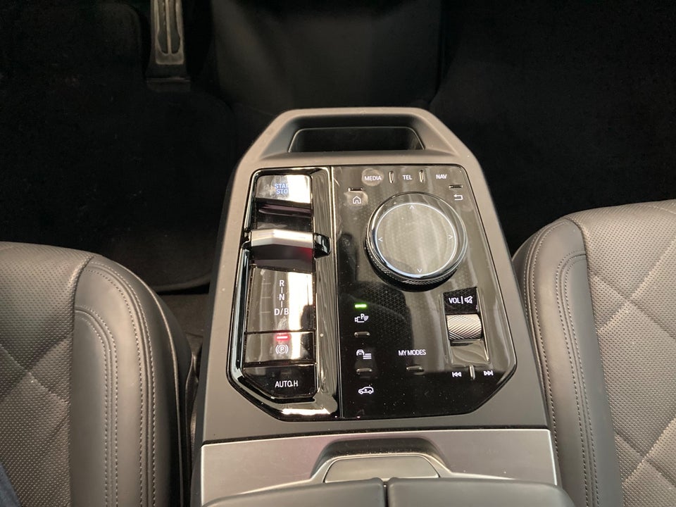 BMW iX xDrive60 M-Sport 5d