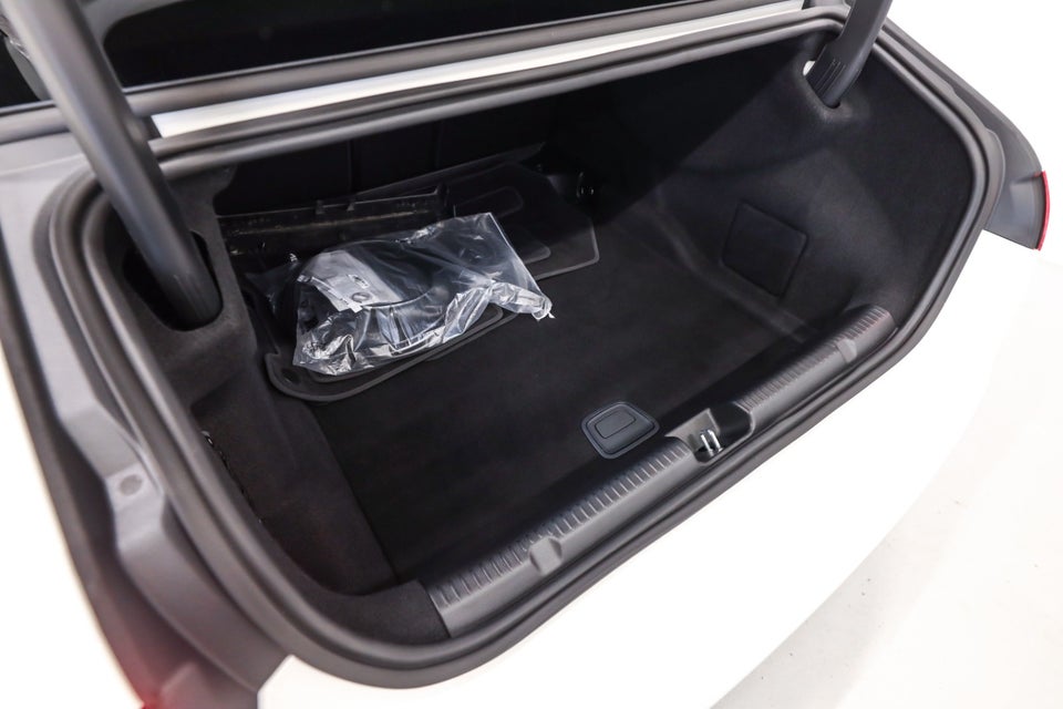 Mercedes EQE350 AMG Line 4d