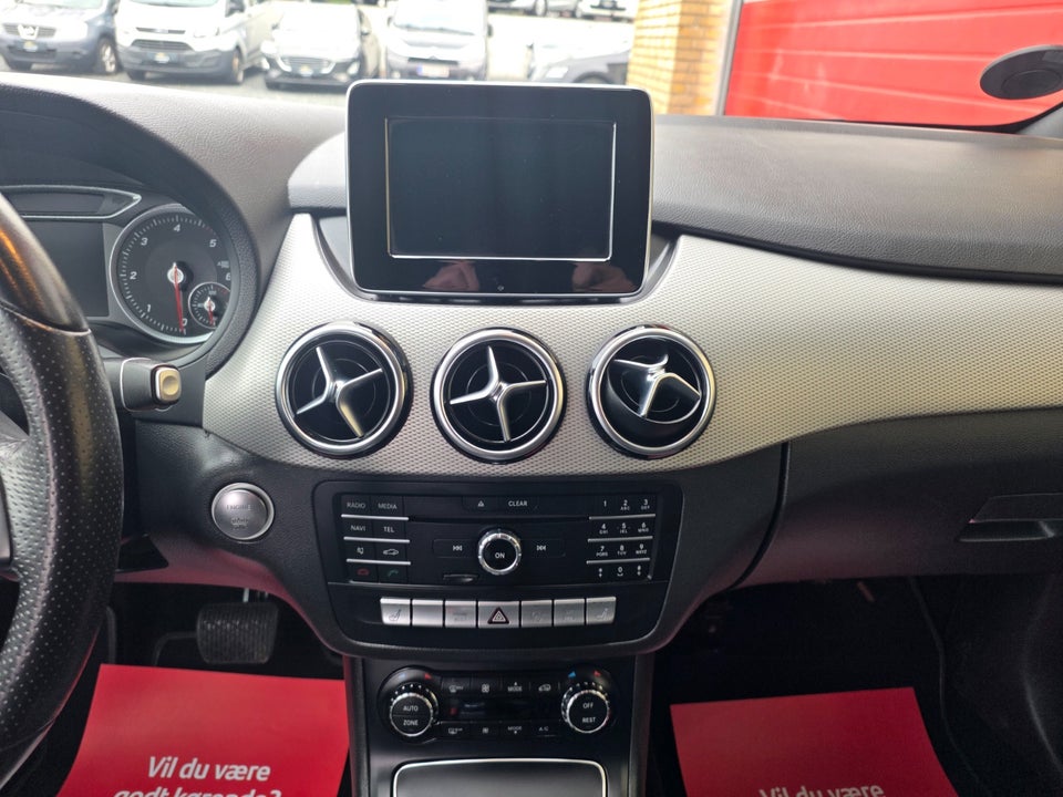Mercedes B200 d 2,2 Progressive aut. 5d