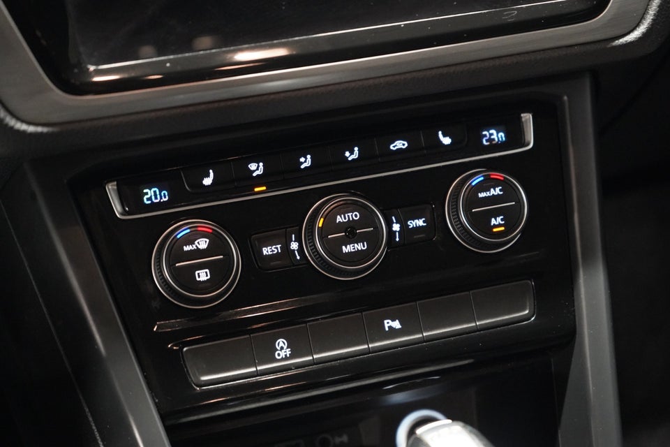 VW Touran 1,6 TDi 115 Comfortline Connect DSG 7prs 5d