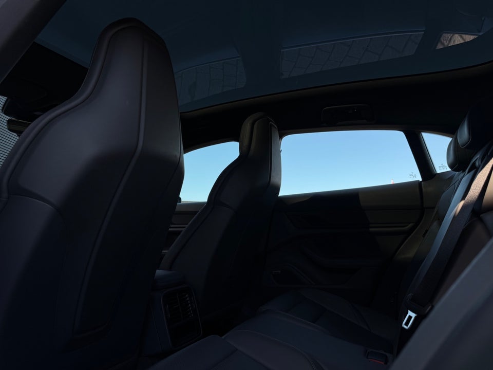 Porsche Taycan 4 Performance+ Cross Turismo 5d