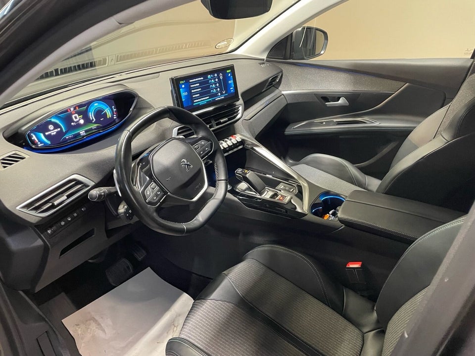 Peugeot 3008 1,6 Hybrid Allure Pack EAT8 5d