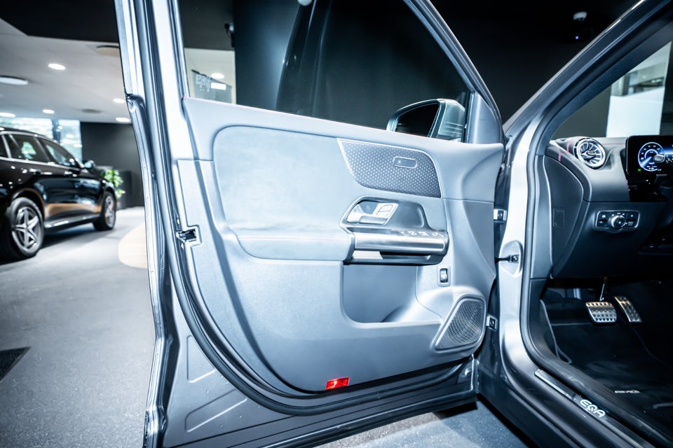 Mercedes EQA250+ AMG Advance 5d