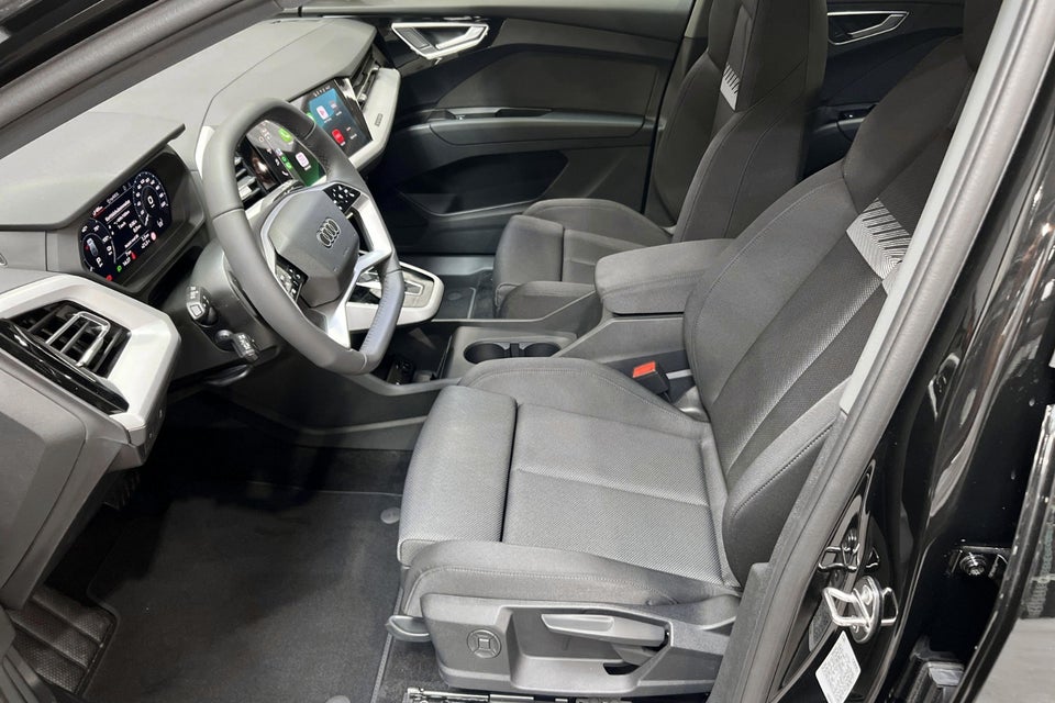 Audi Q4 e-tron 45 Progress 5d