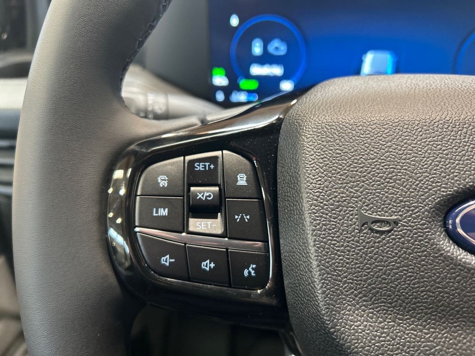 Ford Transit Custom 320 L2 2,5 PHEV Trend CVT