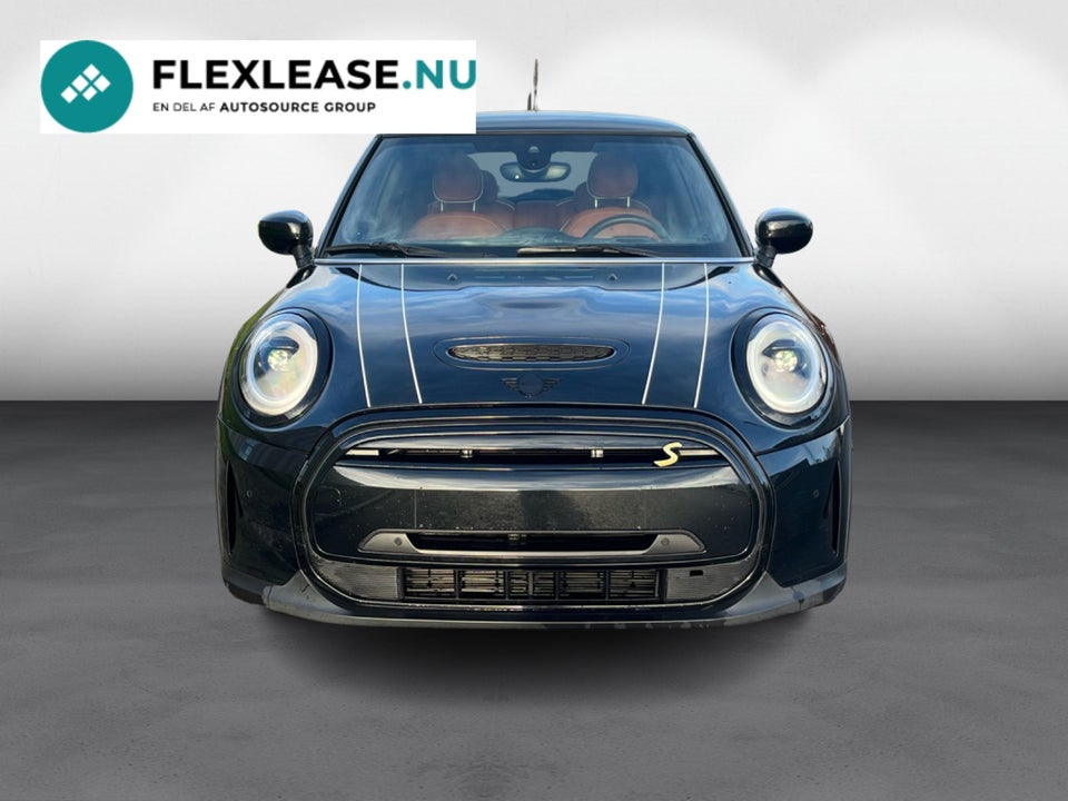 MINI Cooper SE Essential 3d