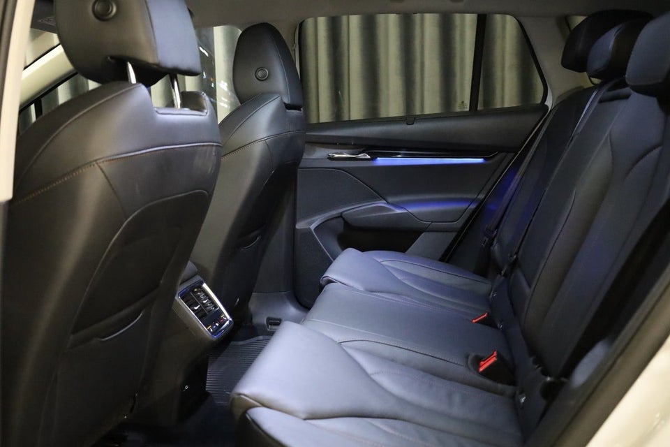 Skoda Enyaq 80 iV Plus Suite 5d