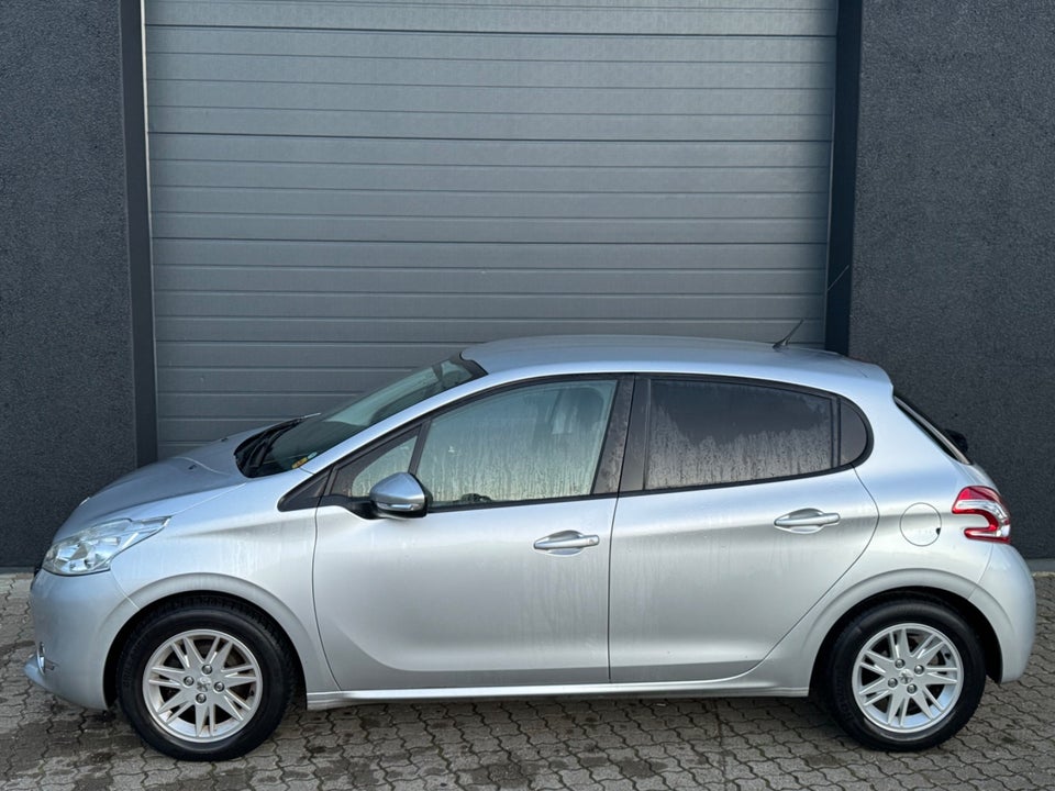 Peugeot 208 1,4 HDi 68 Active 5d