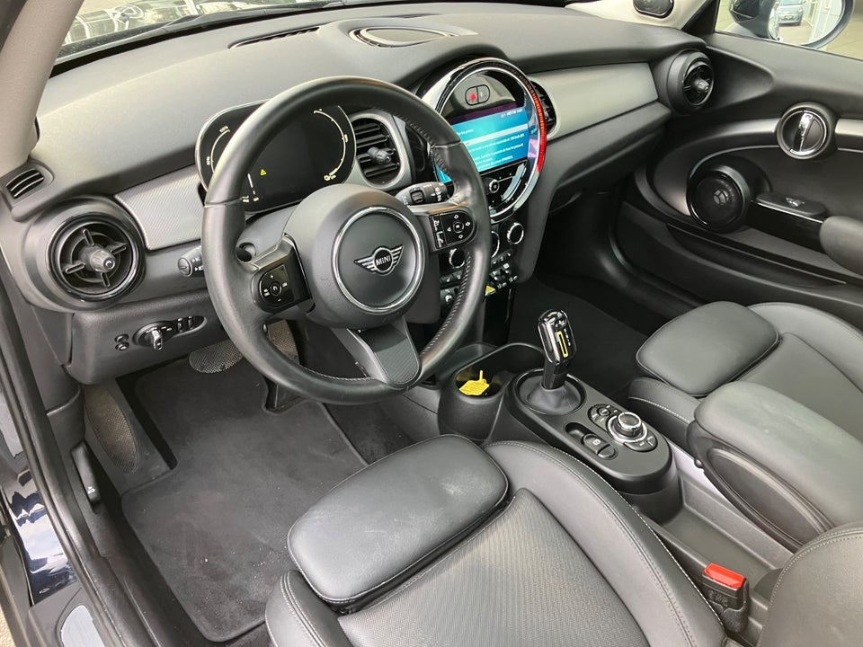 MINI Cooper SE Edition Premium Plus 3d