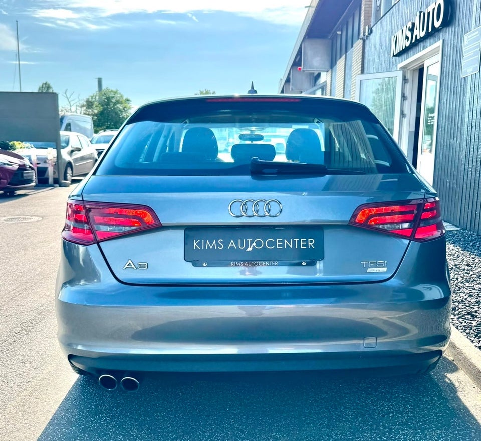 Audi A3 1,4 TFSi 150 Ambiente Sportback 5d