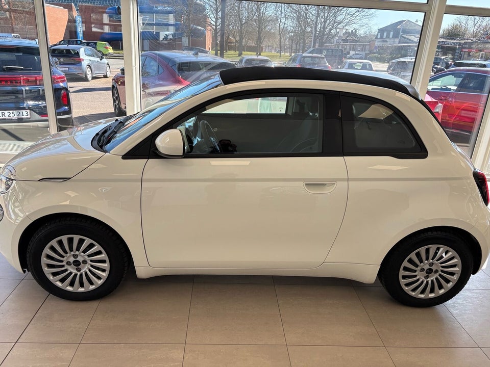 Fiat 500e 42 Icon 3d