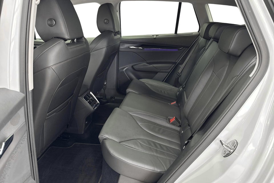 Skoda Enyaq 80 iV Suite 5d