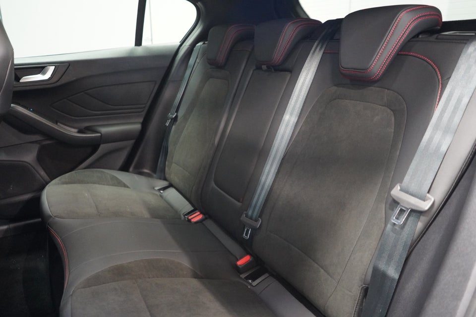 Ford Focus 2,3 EcoBoost ST-X 5d