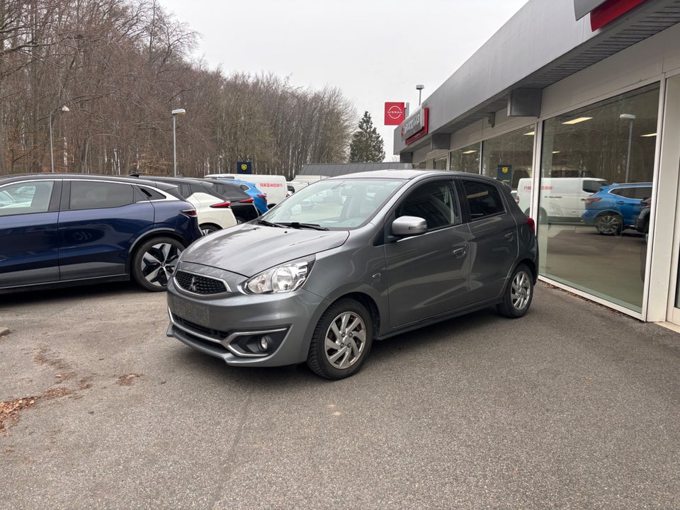 Mitsubishi Space Star 1,2 Invite+ CVT 5d